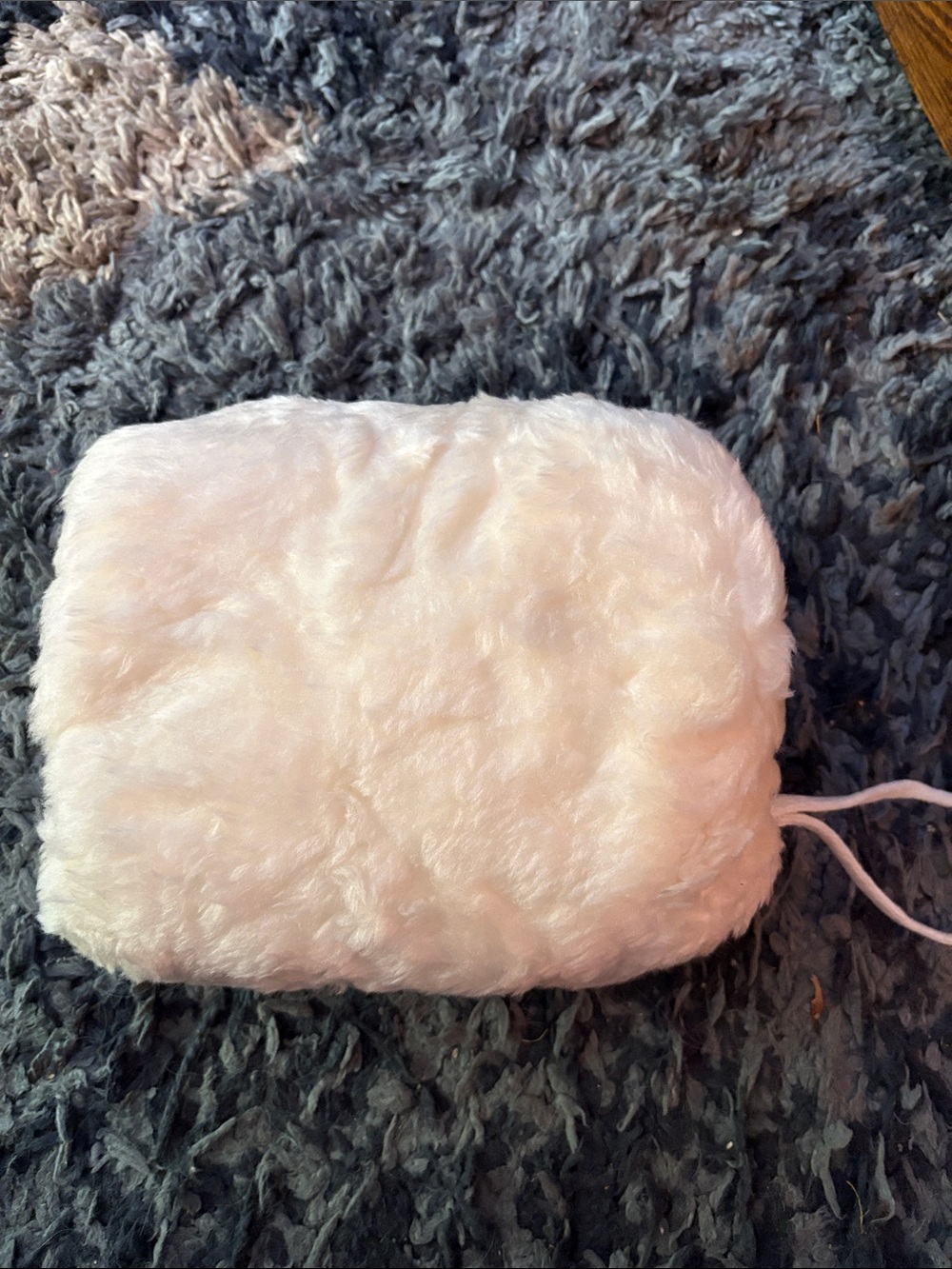 Hand Muff with string White/Ivory